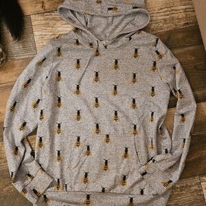 Chic Gray Bee Print Hoodie